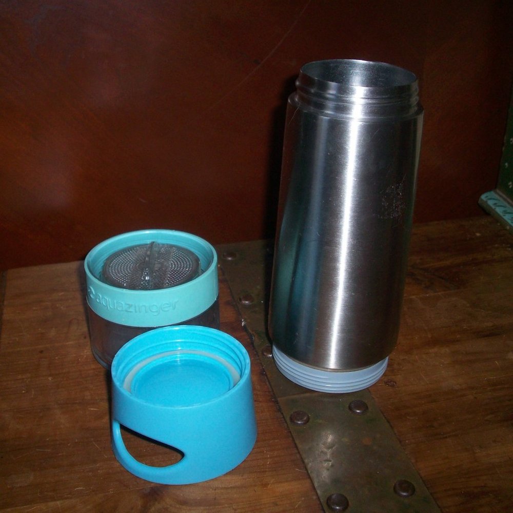 Aquazinger Stainless Steel Water Fruit Infuser Water Bottle Aqua Zinger 8" Tall